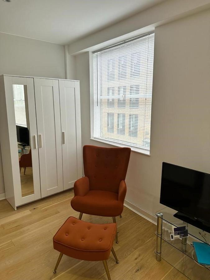 2A Soho Studios By Indigo Flats Sleeps 4 Londres Exterior foto
