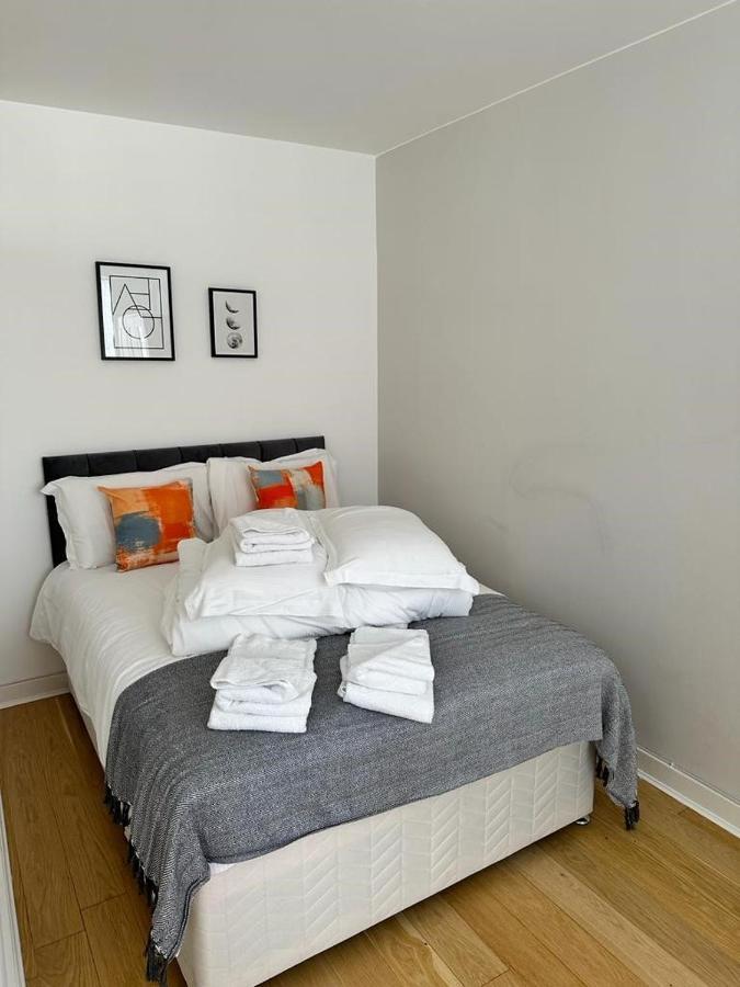 2A Soho Studios By Indigo Flats Sleeps 4 Londres Exterior foto